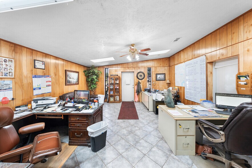 More Photos Of 20741 State Highway 155 S, Flint Light Manufacturing For Sale