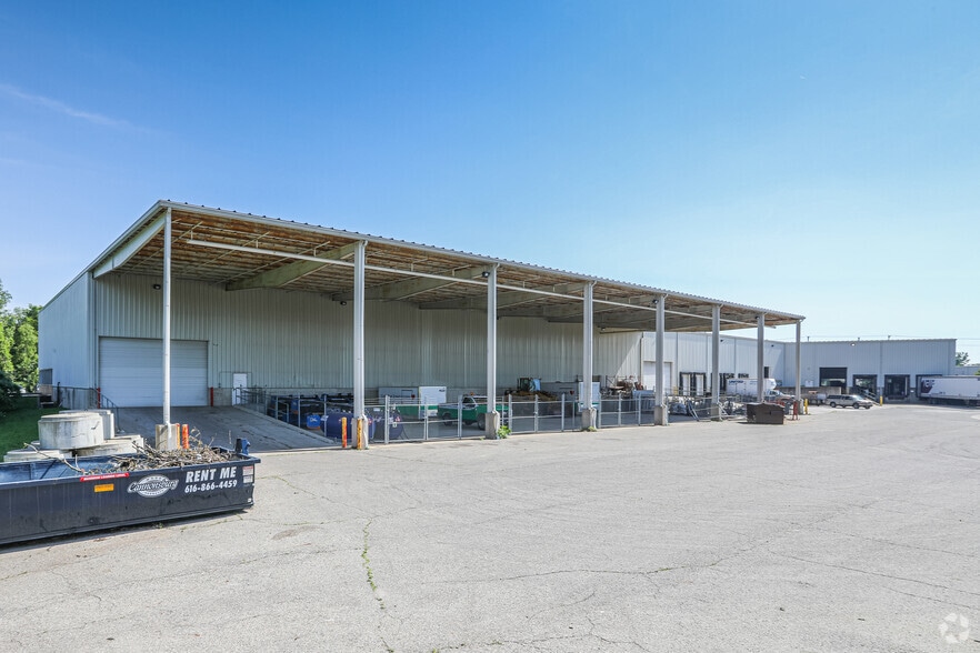 More Photos Of 3851 Model Ct SE, Grand Rapids Warehouse For Lease