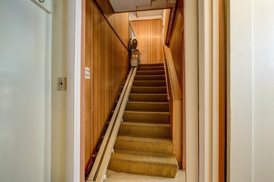 More Photos Of 7672 S Shingle Rd, Shingle Springs General Retail For Sale