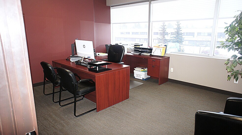 More Photos Of 9 Chippewa Rd, Sherwood Park Office For Lease