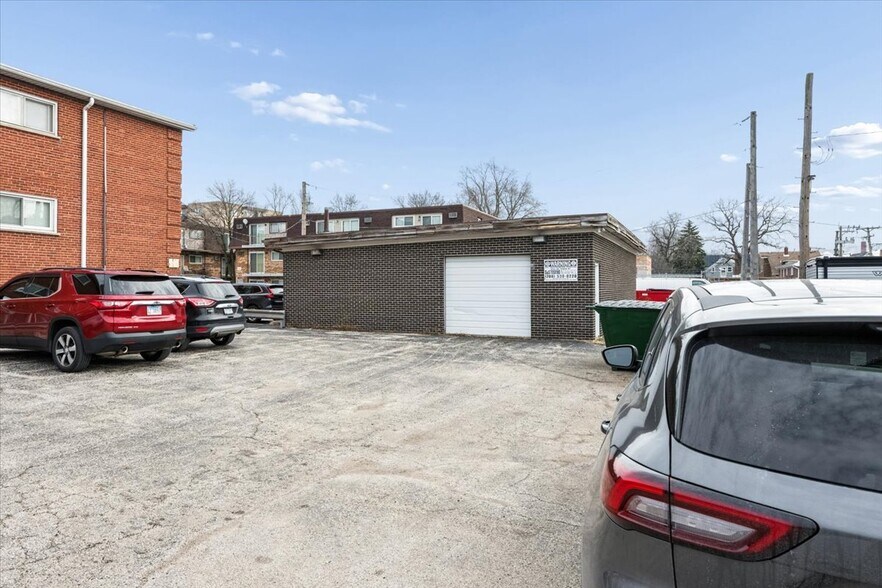 More Photos Of 334 Des Plaines Ave, Forest Park Land For Lease