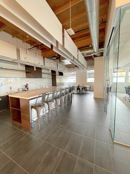 More Photos Of 1901-1911 4th St, Berkeley Storefront Retail Office For Lease