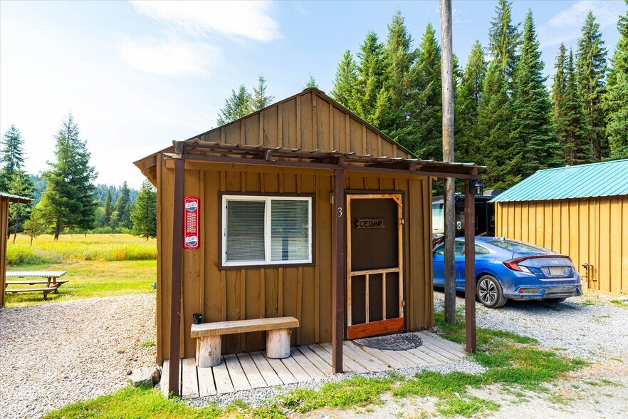 More Photos Of 7000 Graves Creek Rd, Lolo Bar For Sale