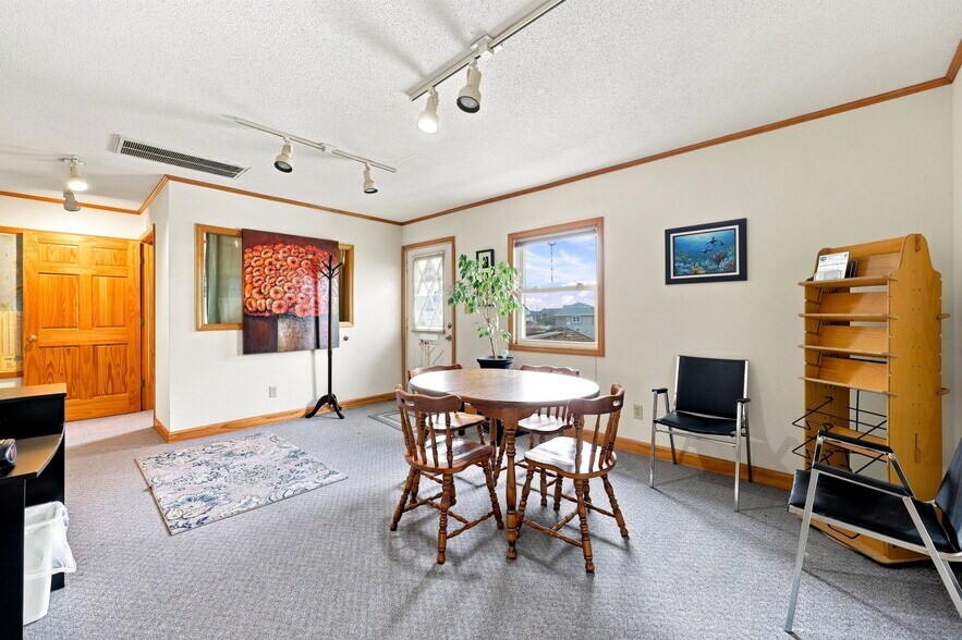 More Photos Of 2701 N Croatan Hwy, Kill Devil Hills Office For Sale