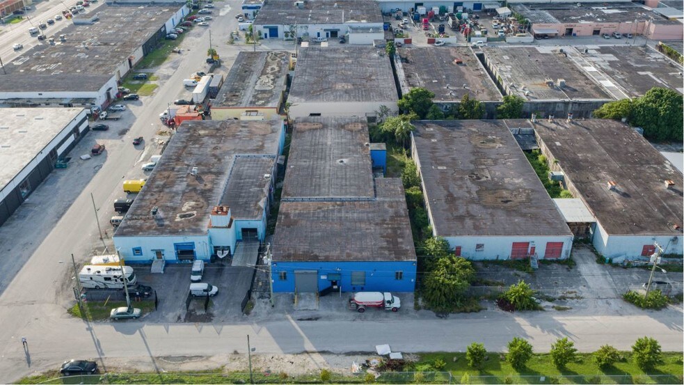 More Photos Of 5550 NW 35th Ct, Miami Warehouse For Lease