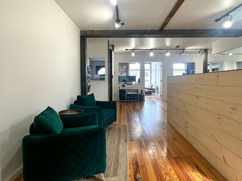 More Photos Of 412 Main St, Utica Warehouse For Lease