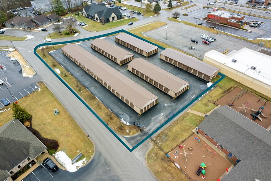 More Photos Of 14 Whittington Dr, Brownsburg Self Storage For Sale