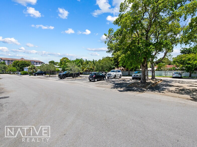 More Photos Of 1471 NE 26th St, Wilton Manors Office Residential For Lease