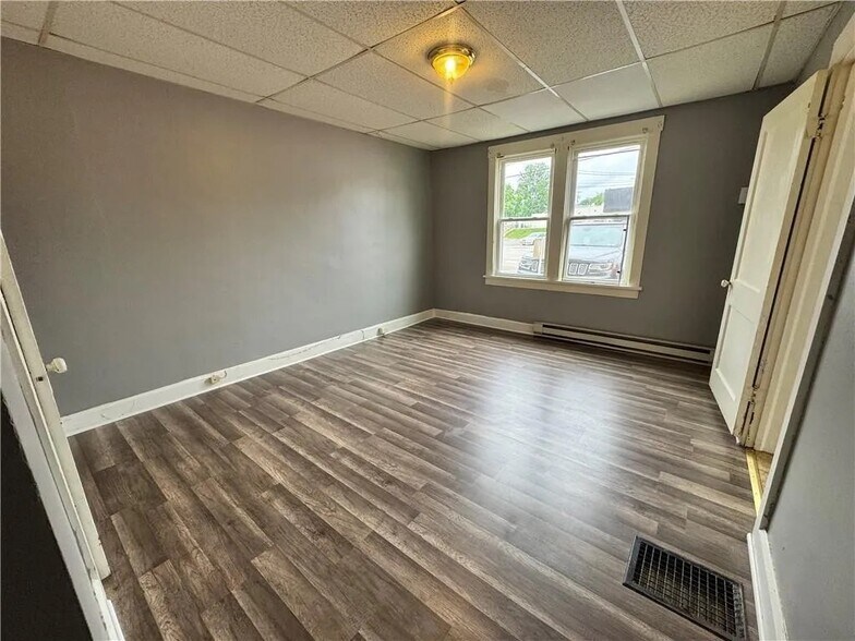 More Photos Of 811 Wilmington Rd, New Castle Apartments For Sale