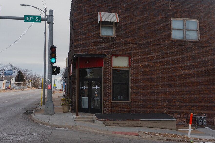 More Photos Of 3927-3929 Ames Ave, Omaha Storefront Retail Residential For Lease