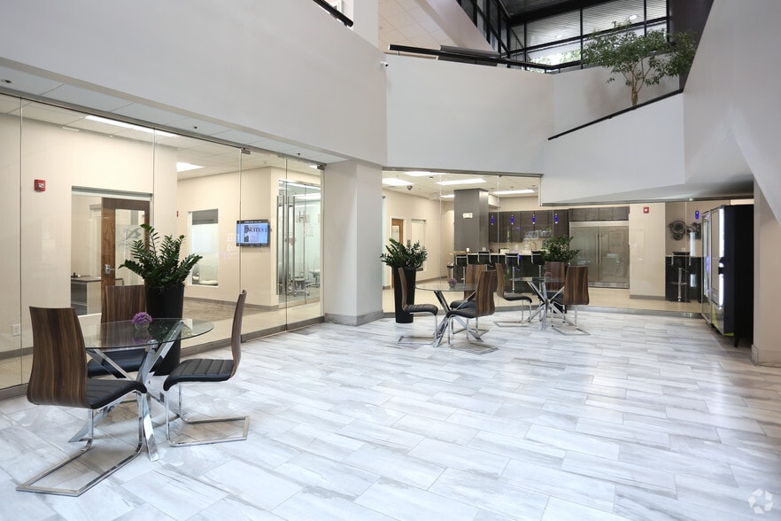 More Photos Of 101 S Elm St, Greensboro Office For Lease