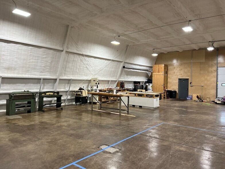 More Photos Of 1740 20 1/2 St, Rice Lake Warehouse For Lease