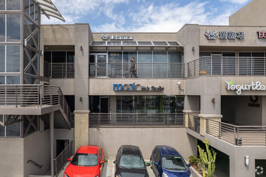 More Photos Of 18253 Colima Rd, Rowland Heights Storefront Retail Office For Lease