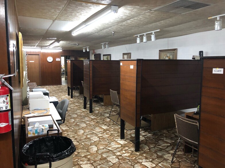 More Photos Of 1110 E Bristol Rd, Burton Medical For Lease