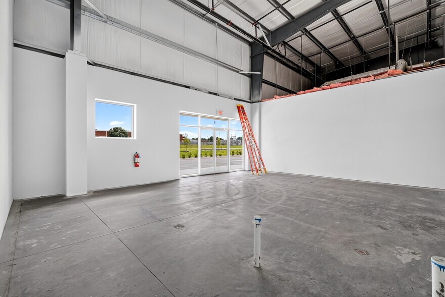More Photos Of 121 Osage dr, Greenville Warehouse For Sale