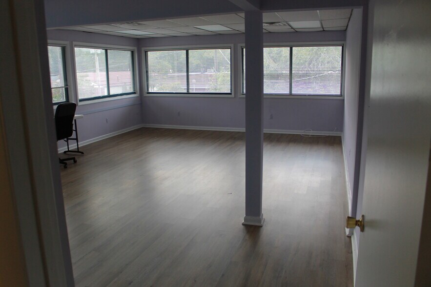 More Photos Of 3321 Doris Ave, Ocean Unknown For Lease