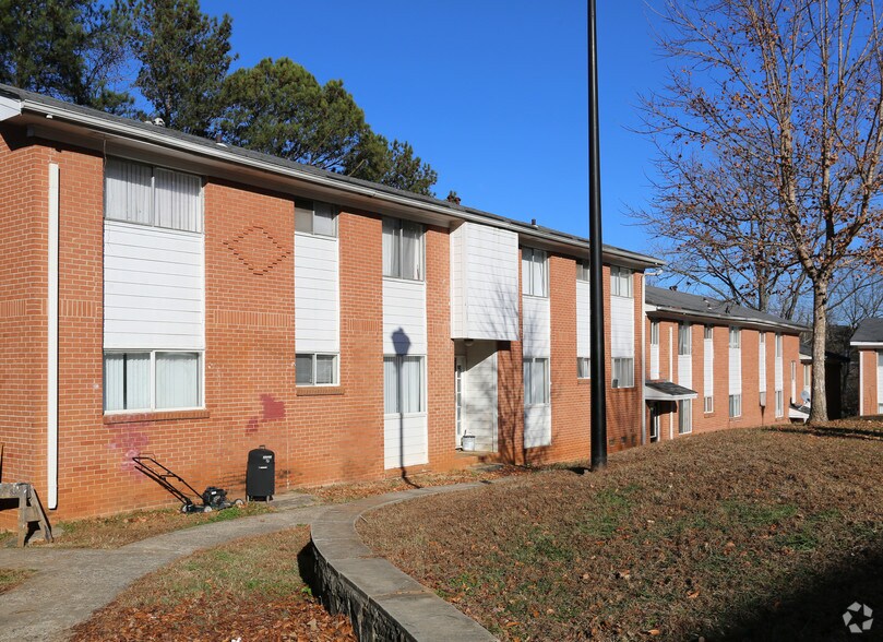 More Photos Of 1200 Utoy Springs Rd, Atlanta Apartments For Sale