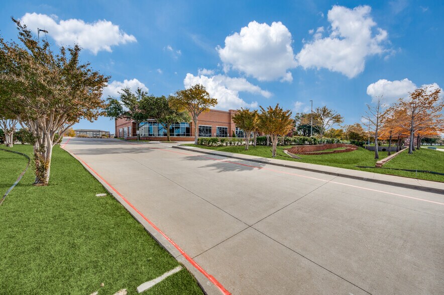 More Photos Of 4240 International Pky, Carrollton Flex For Lease