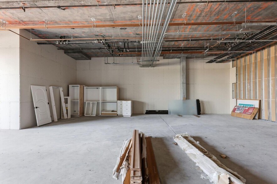 More Photos Of 600 El Camino Real, Belmont General Retail For Sale