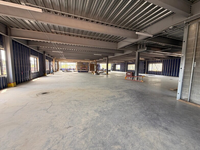 More Photos Of 15545 Cosby Rd, Chesterfield Medical For Lease