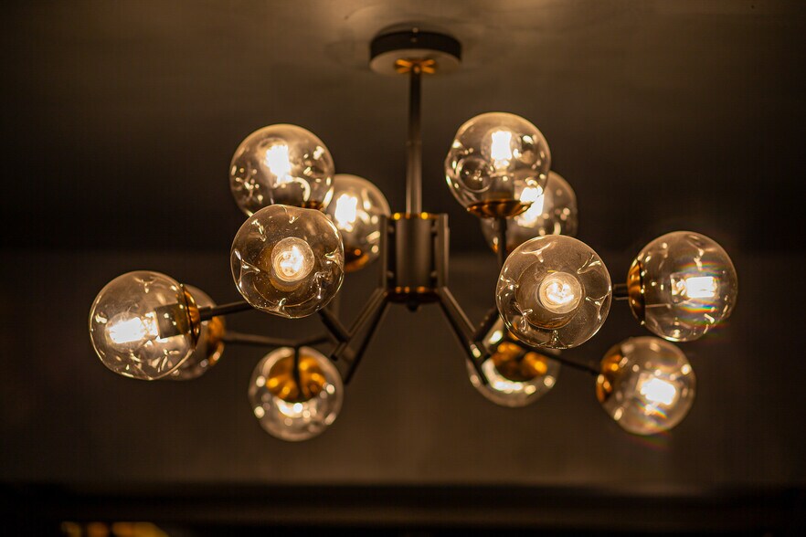 More Photos Of 3211 Beverly Blvd, Los Angeles Bar For Sale