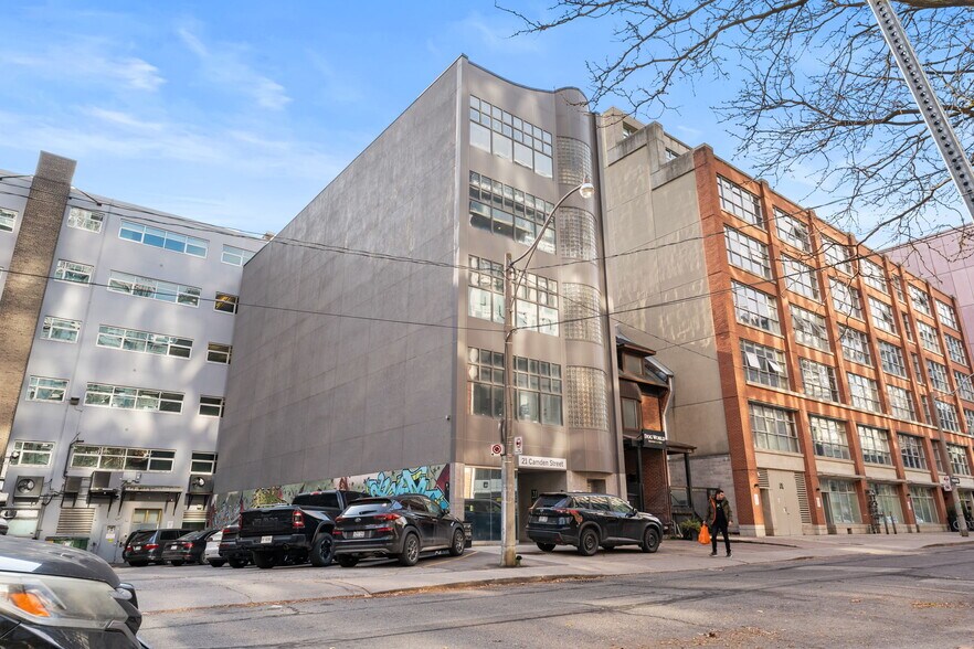 More Photos Of 21 Camden St, Toronto Office For Sale