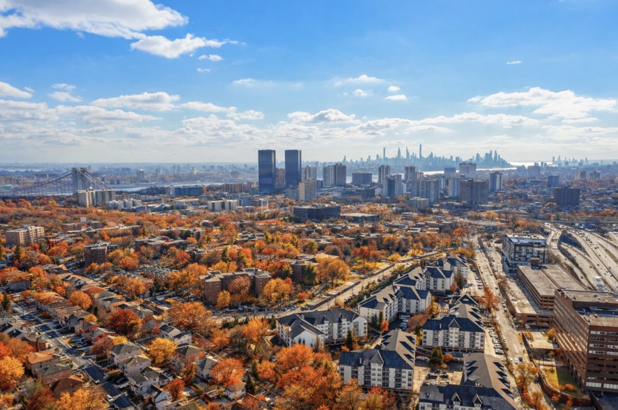 More Photos Of 1 Executive Dr, Fort Lee Apartments For Lease