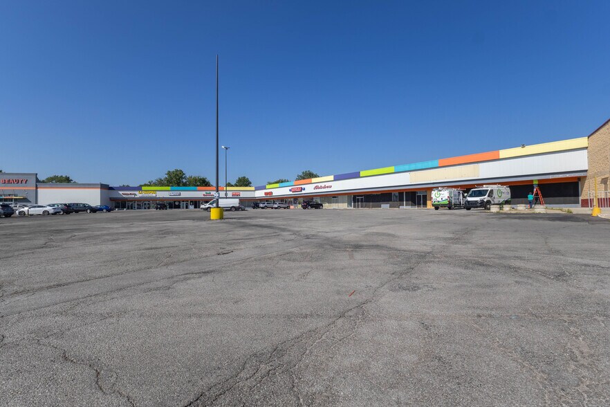 More Photos Of 8939 E 38th St, Indianapolis Unknown For Lease