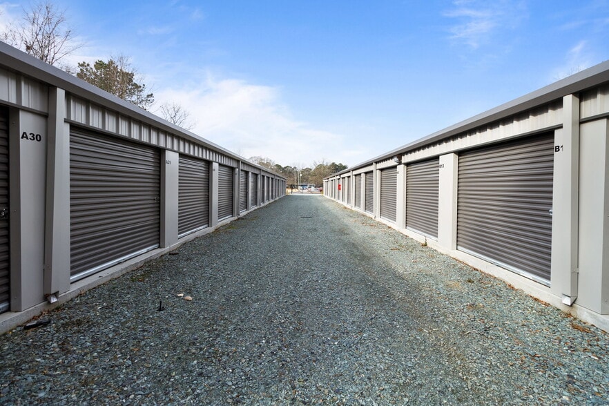 More Photos Of 5102 Barbecue Church Rd, Sanford Self Storage For Sale
