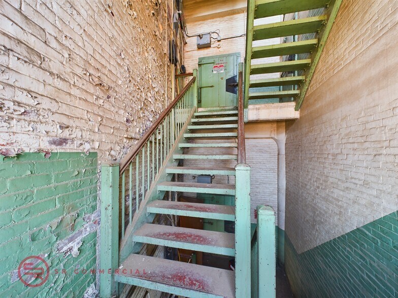 More Photos Of 30 Buckley Blvd, Chicopee Manufacturing For Lease