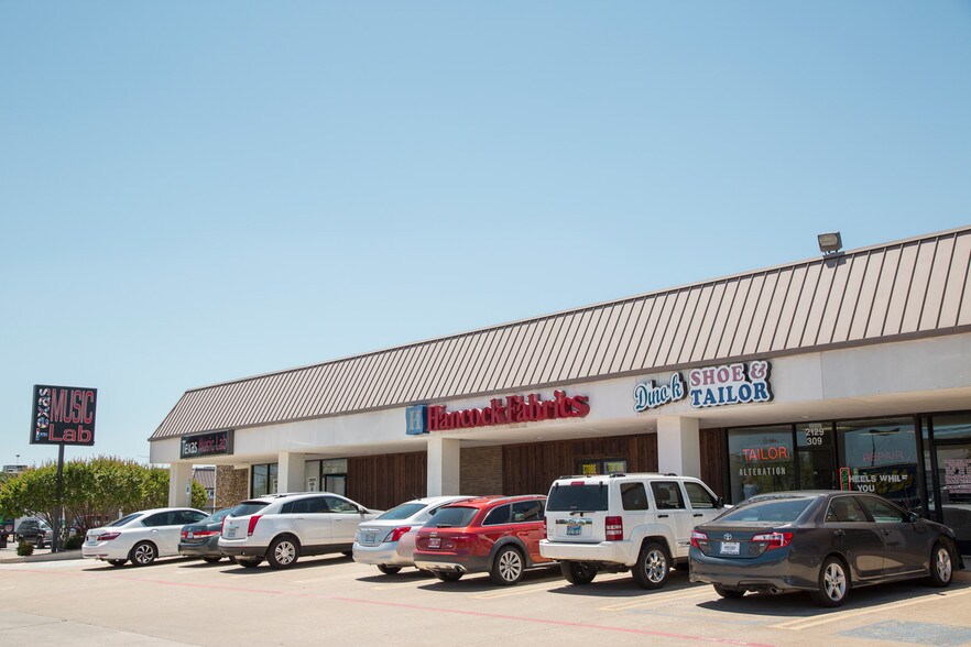 More Photos Of 2109 Parker Rd W, Plano Unknown For Lease