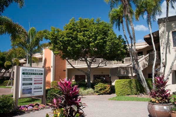 More Photos Of 4077-4089 Tamiami Trl N, Naples Medical For Lease