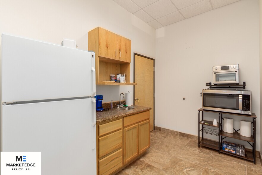 More Photos Of 22849 N 19th Ave, Phoenix Office For Lease