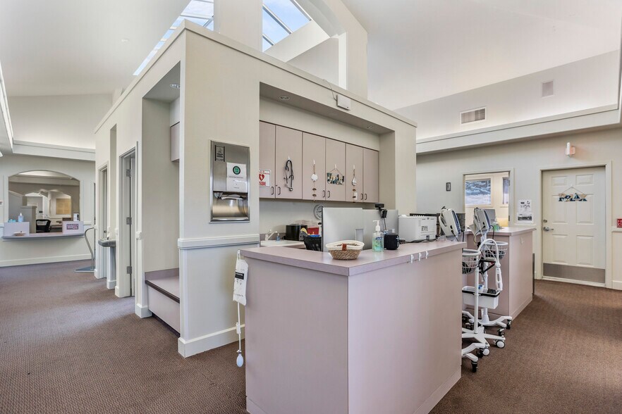 More Photos Of 911 S Washington St, Kennewick Medical For Lease