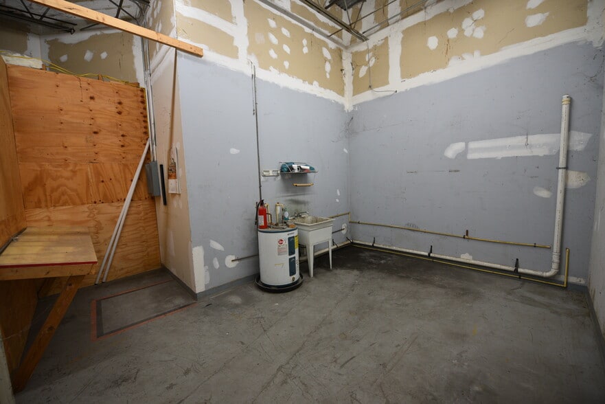 More Photos Of 1209 Tech Blvd, Tampa Loft Creative Space For Lease