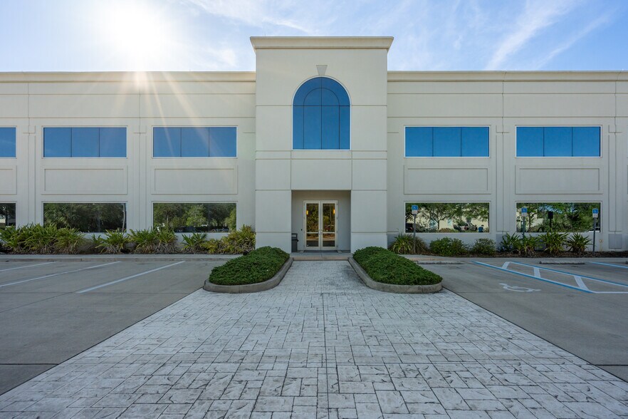 More Photos Of 1100 Plantation Island Dr, Saint Augustine Medical For Lease