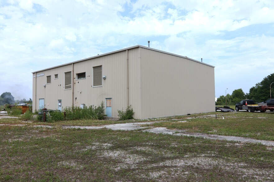 More Photos Of W5280 County Road A South, Adell Warehouse For Sale