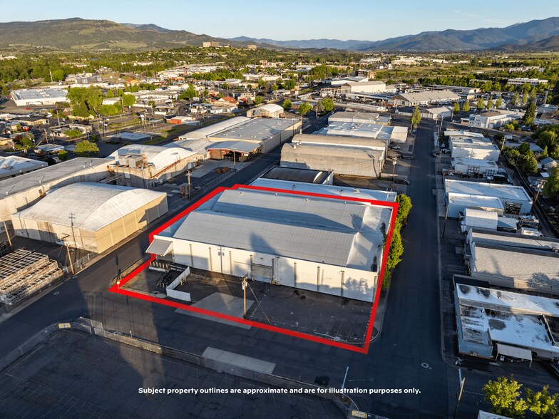 More Photos Of 715 S Grape St, Medford Warehouse For Sale