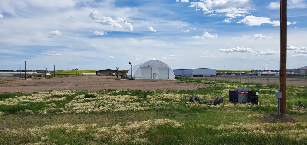 More Photos Of 8116 61st St NW, Stanley Service For Lease