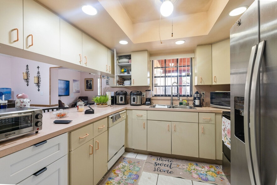 More Photos Of SW 127 Ave & SW 104 St, Miami Assisted Living For Sale