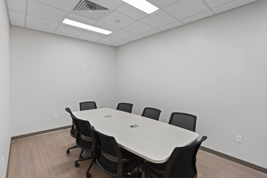 More Photos Of 14193 NW 129th Way, Alachua Research And Development For Lease