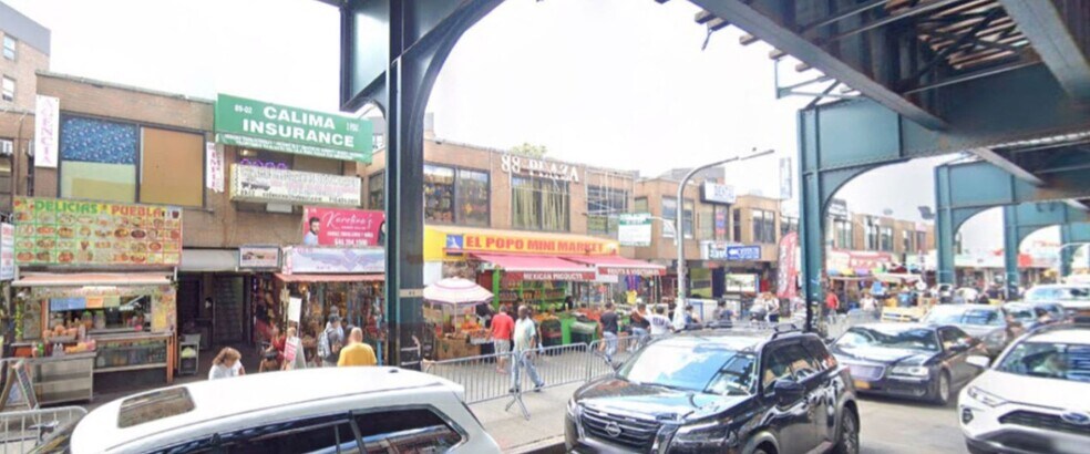 More Photos Of 8822 Roosevelt Ave, Jackson Heights Storefront Retail Office For Lease