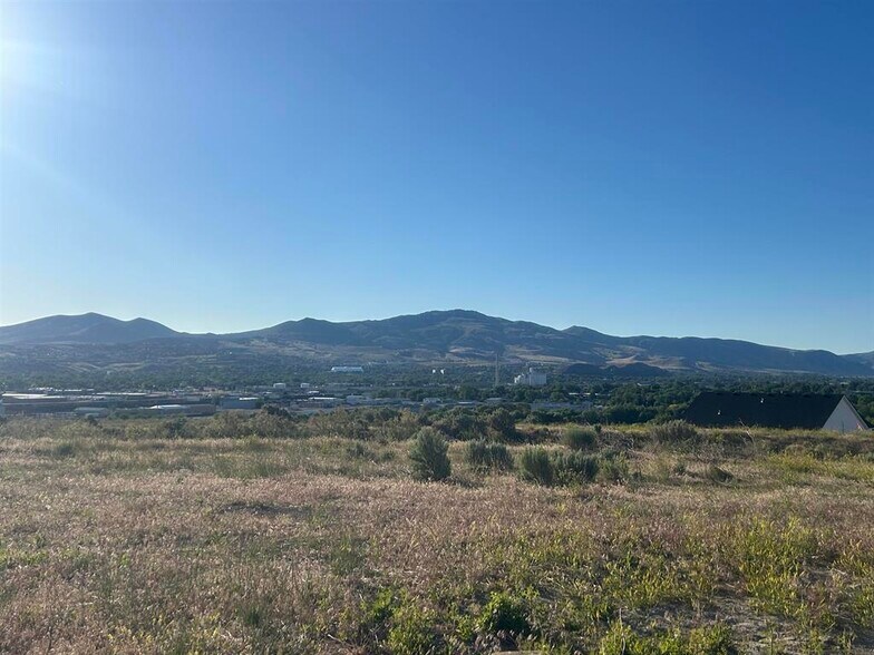 More Photos Of 110 Ridges, Pocatello Apartments For Sale