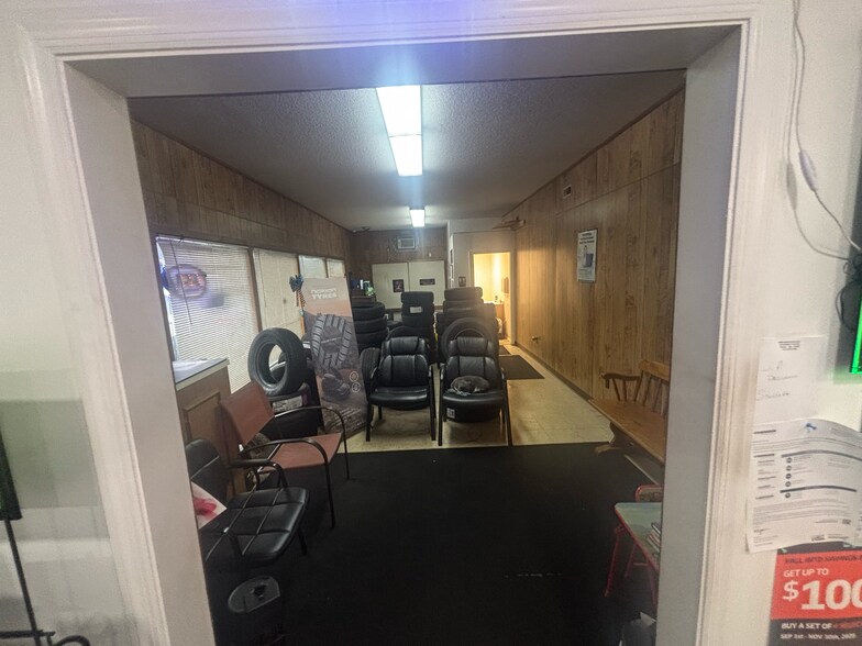 More Photos Of 434 Boston Post Rd, Warren Industrial For Sale