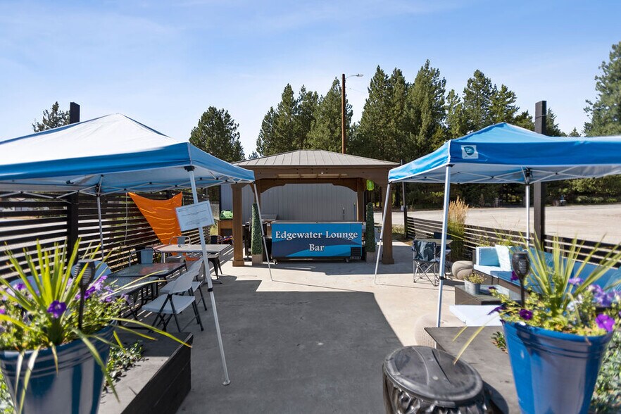 More Photos Of 802 S Shore Diamond Lake Rd, Newport Restaurant For Sale