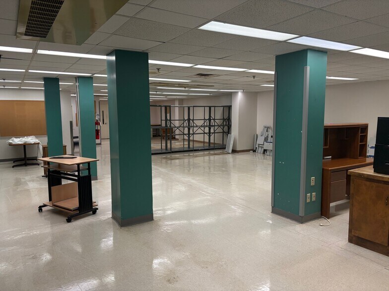 More Photos Of Hospital Adaptive Redevelopment Focus - Workforce & USC Student Housing, Union Flex For Sale