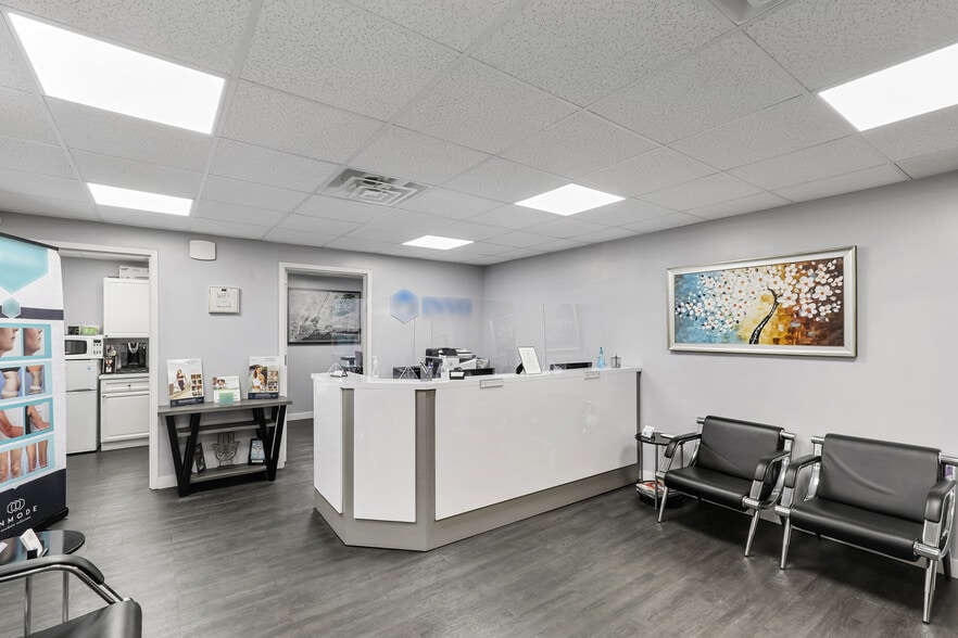 More Photos Of 20 E 46th St, New York Office For Lease