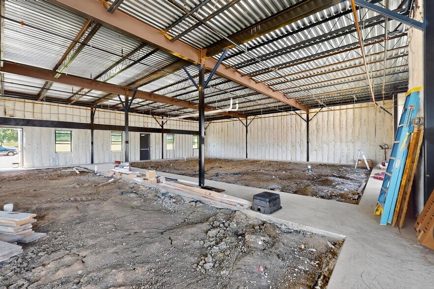 More Photos Of 8500 Olympus Blvd, Irving Office For Sale