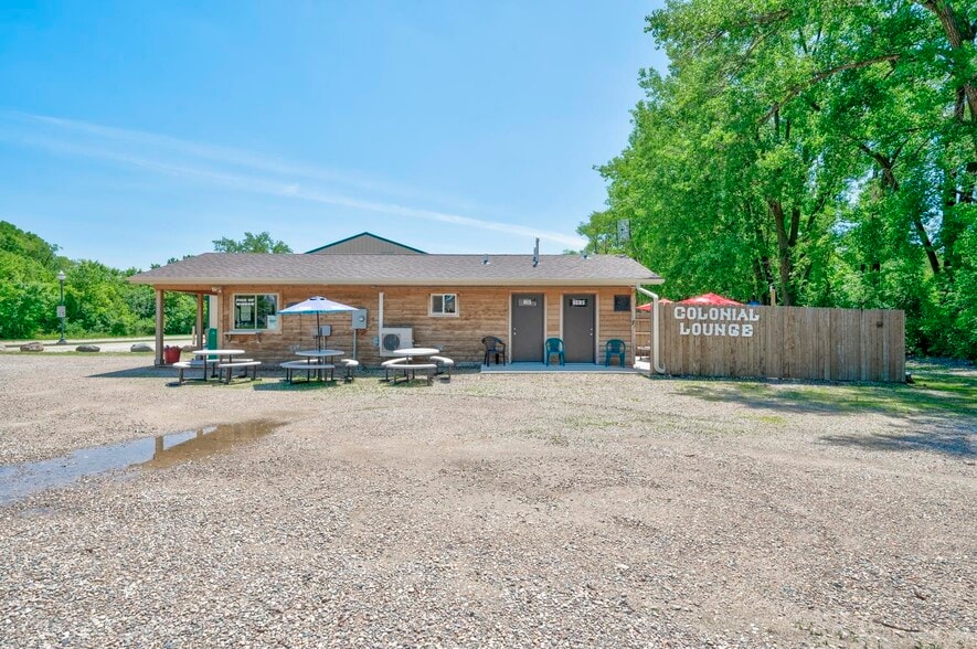More Photos Of 100 Hill Ave, Spirit Lake Restaurant For Sale