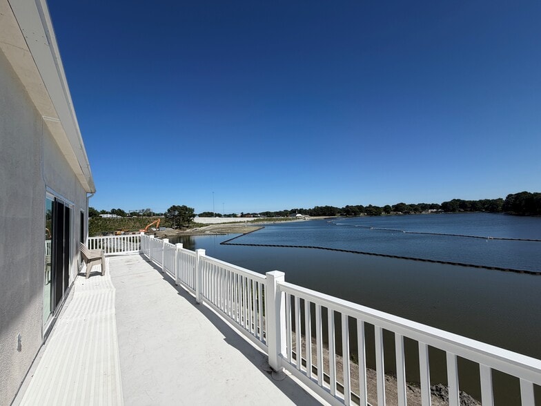 More Photos Of 5267 Greenwich Rd, Virginia Beach Office For Sale